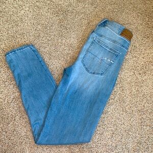 American Eagle size 2 regular next level stretch skinny jegging